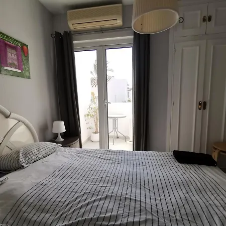 Apartment 1½ Min. Walk From The *
